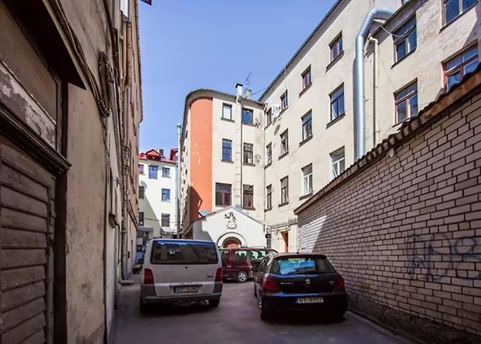 Modern & Spacious 80M2 Apartment In Riga Old Town
